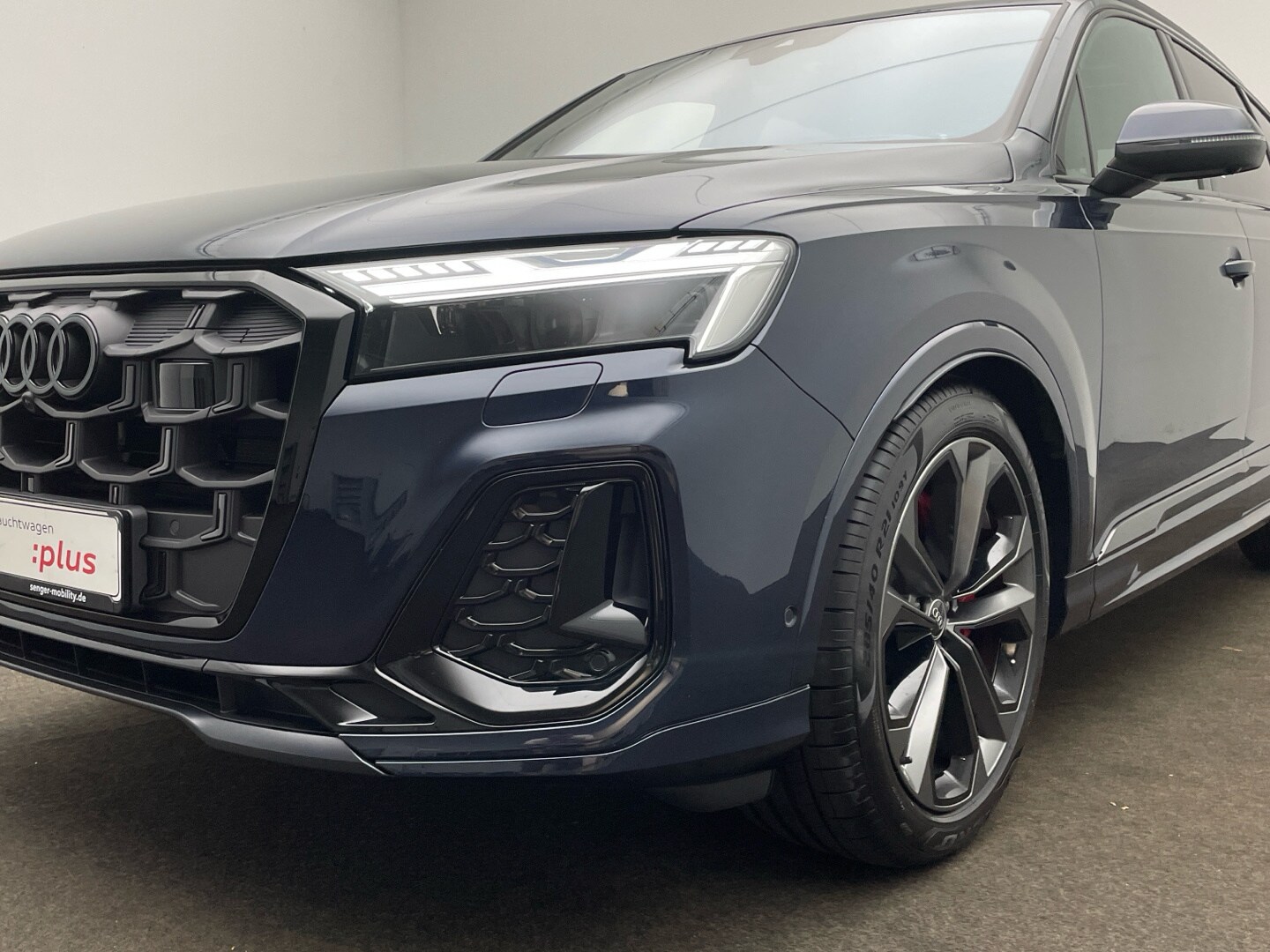 Image about Audi Q7 SUV S line 50 TDI quattro tiptronic