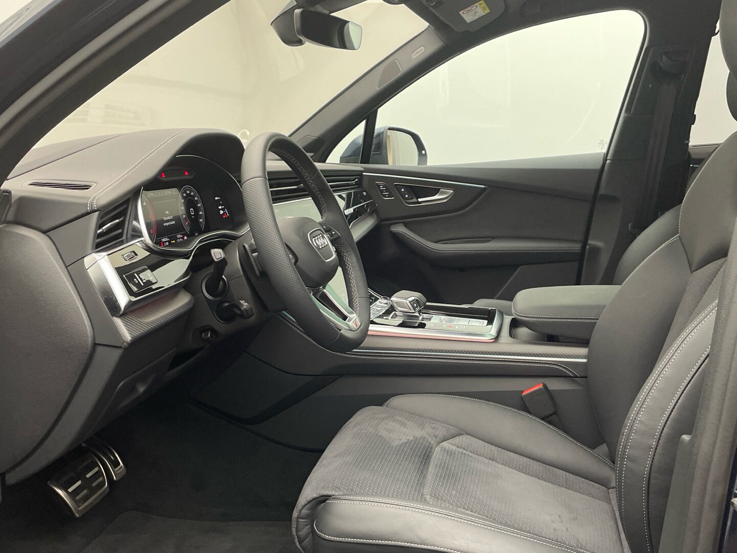 Image about Audi Q7 SUV S line 50 TDI quattro tiptronic