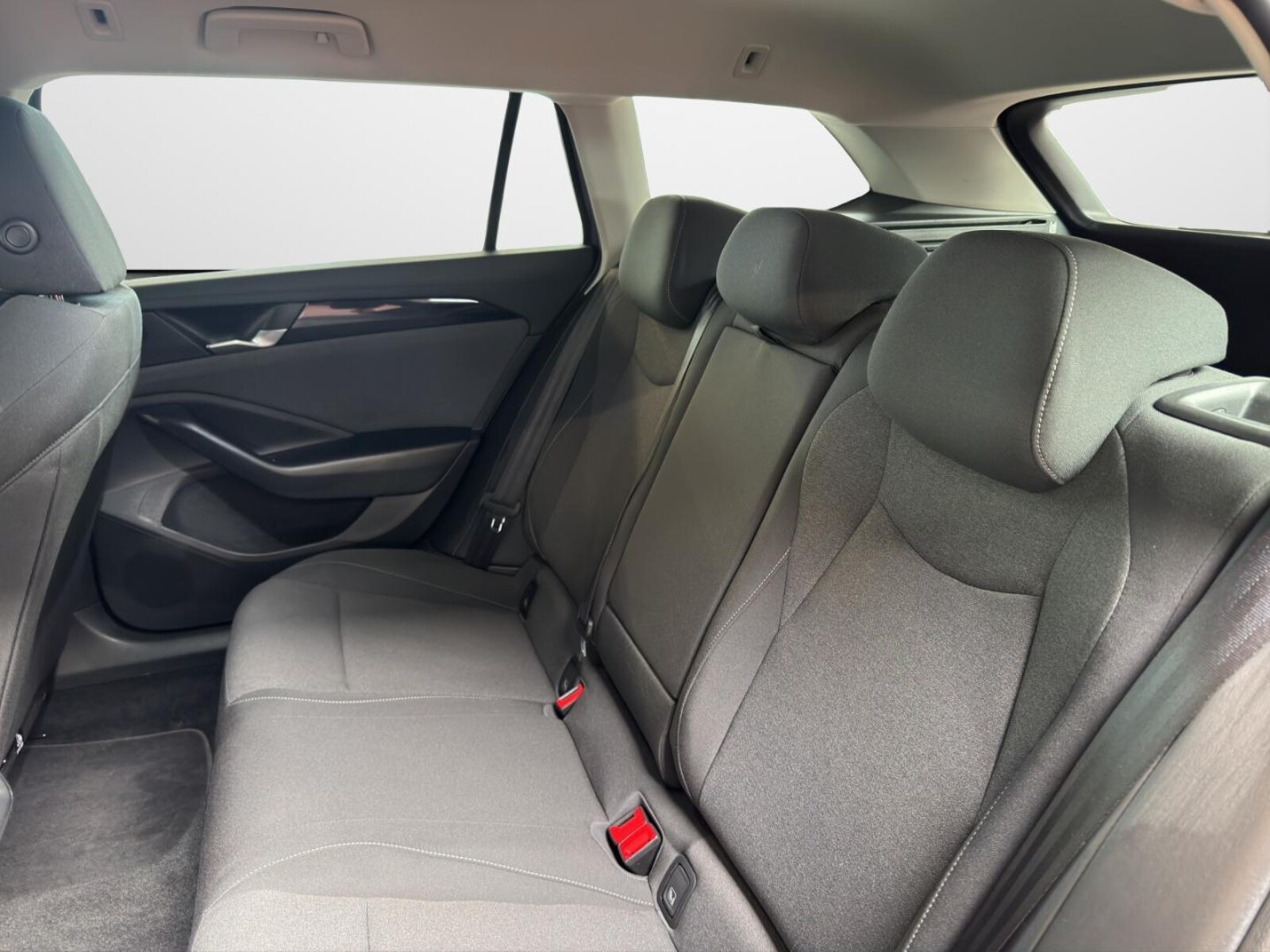 Volkswagen Passat – Bild 12