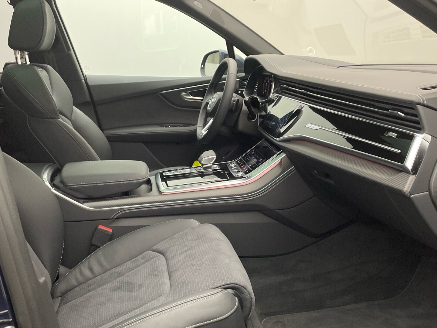 Image about Audi Q7 SUV S line 50 TDI quattro tiptronic