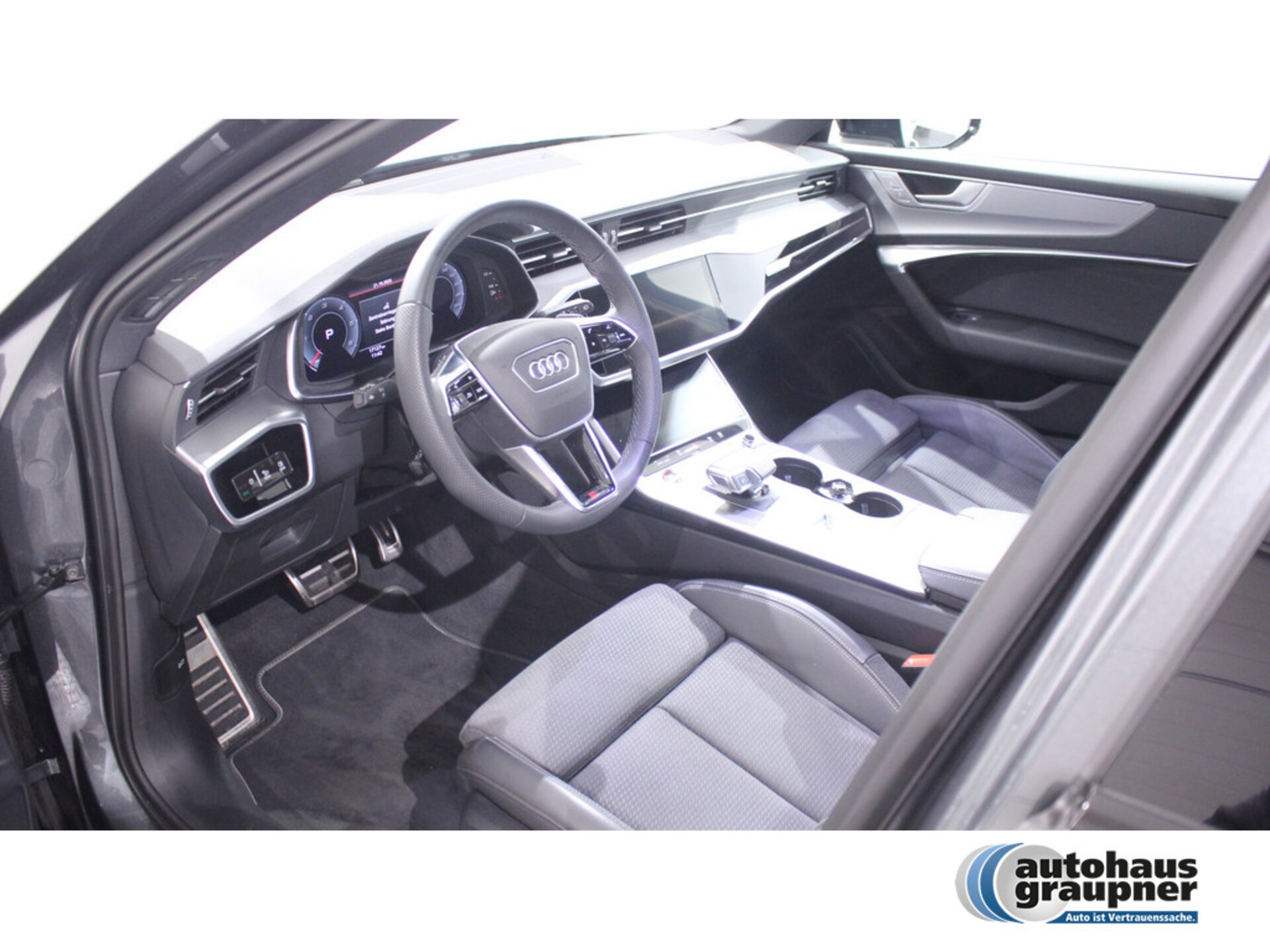 Audi S6 Avant