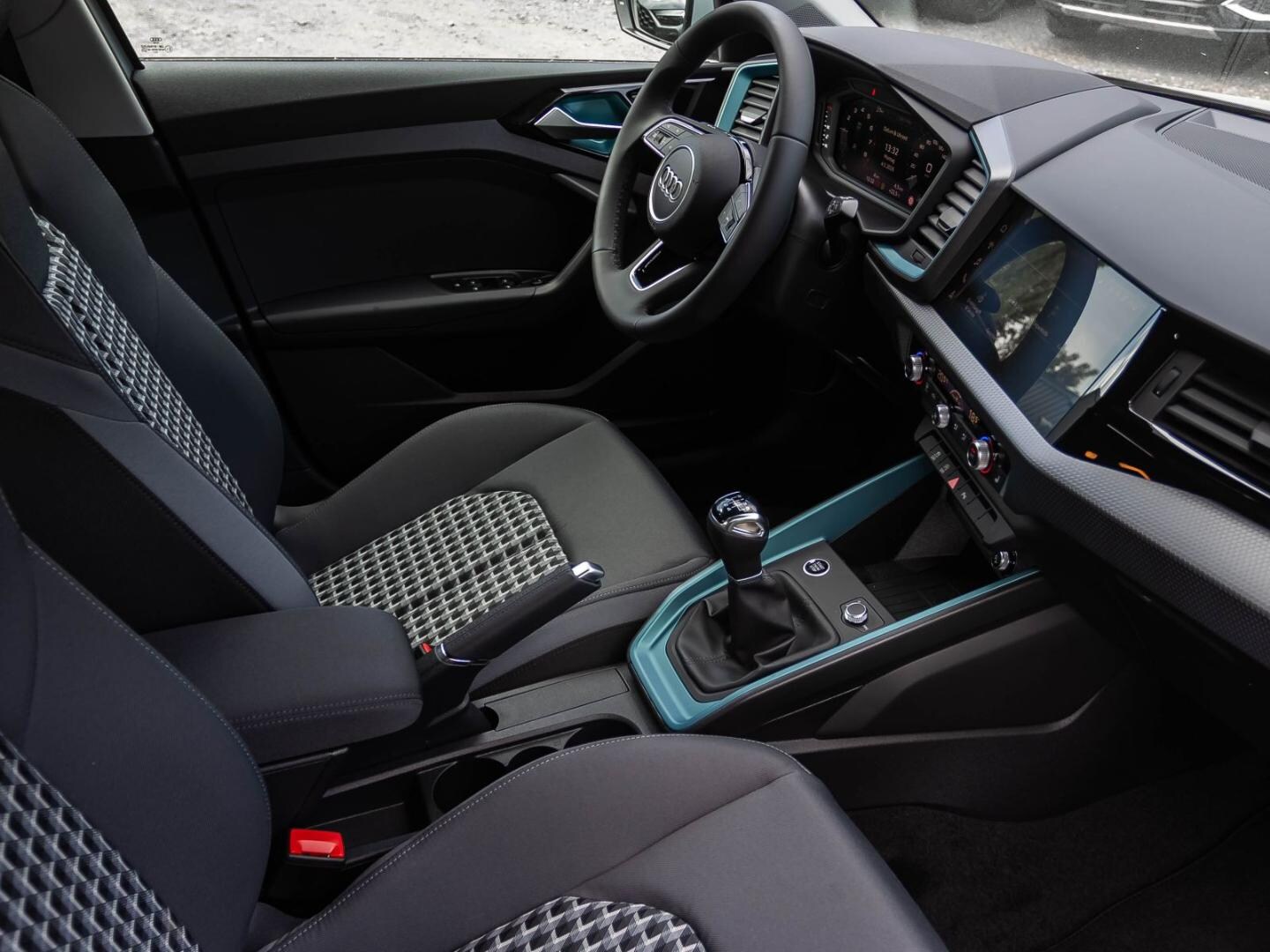 Bild über Audi A1 Sportback advanced 25 TFSI Schaltgetriebe - für weitere Informationen kontaktieren Sie den Audi Partner