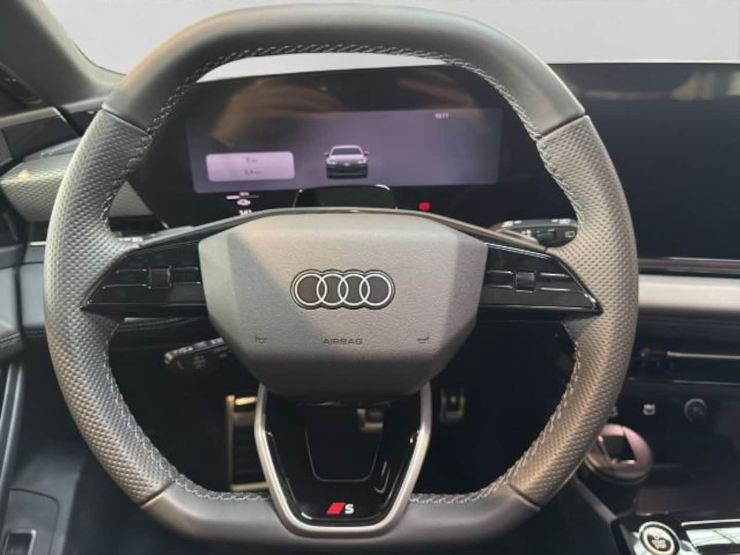 Bild über Audi A6 Avant e-tron S line business e-tron performance 270 kW - für weitere Informationen kontaktieren Sie den Audi Partner