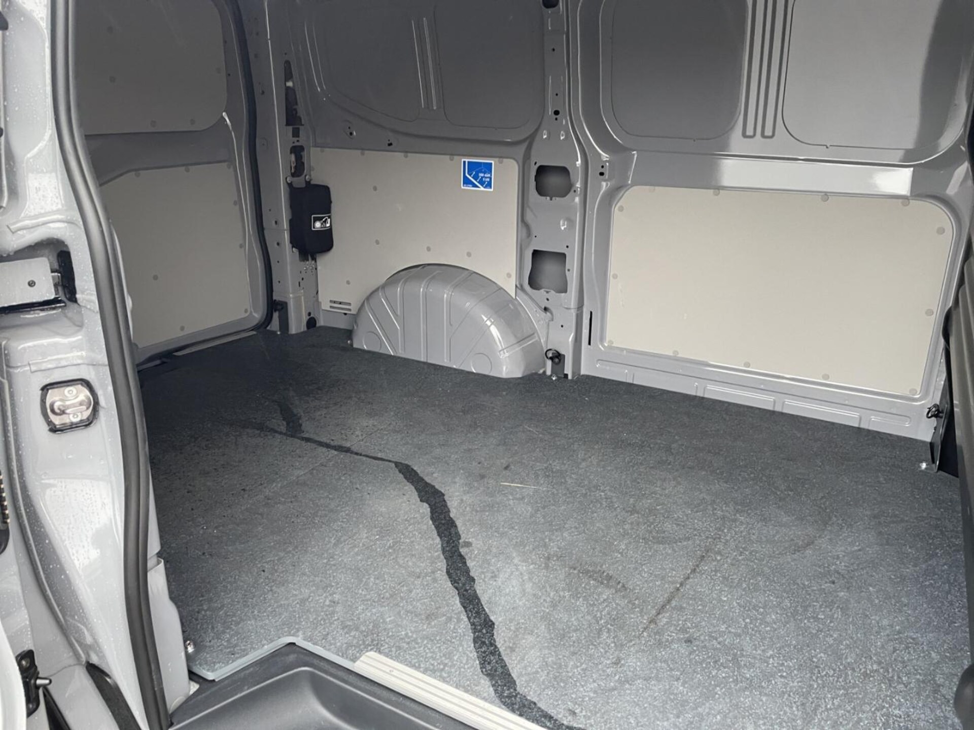 Volkswagen Transporter Kasten kurzer Radstand