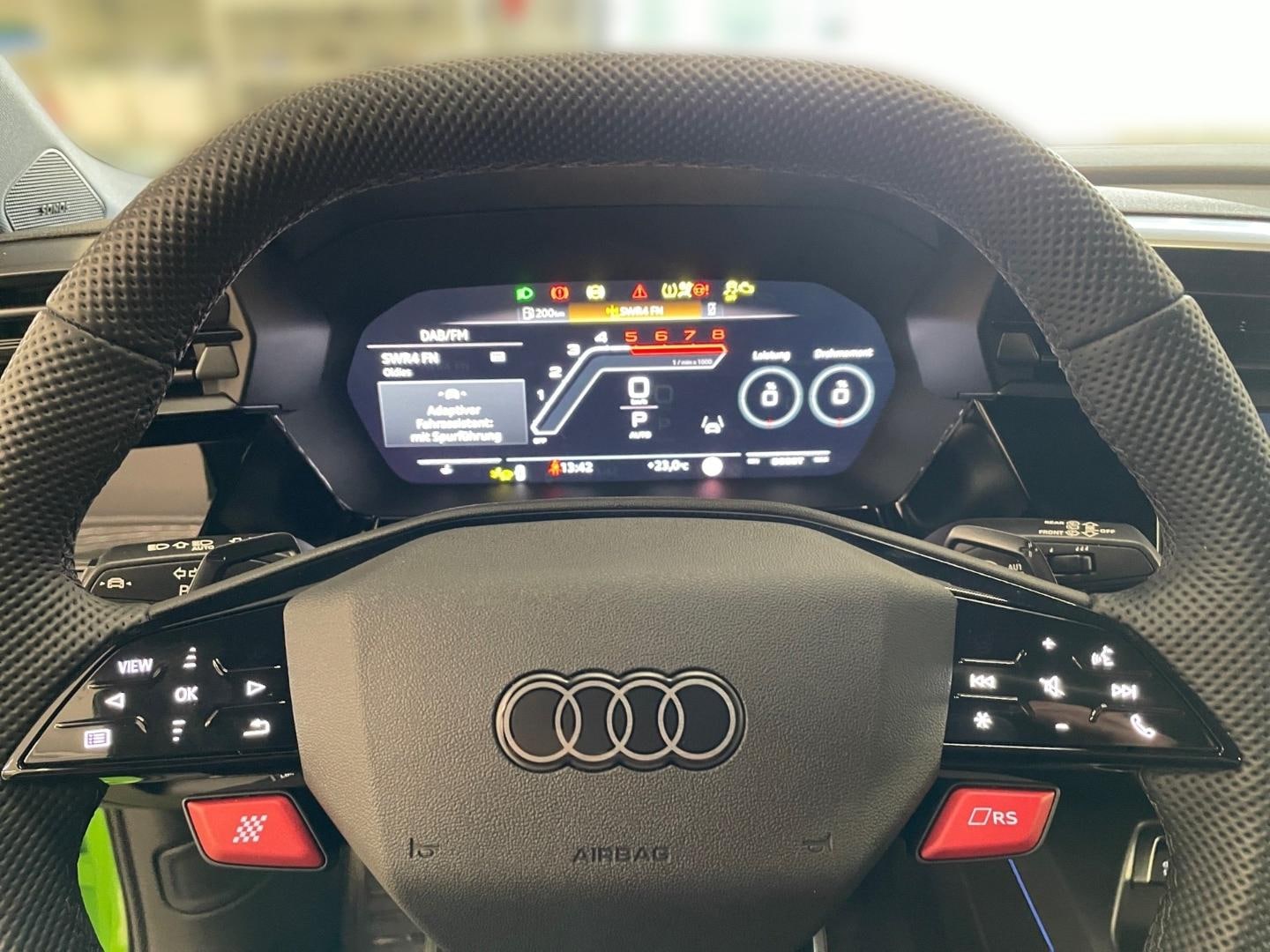 Bild über Audi RS 3 Sportback TFSI quattro 294 kW S tronic - für weitere Informationen kontaktieren Sie den Audi Partner