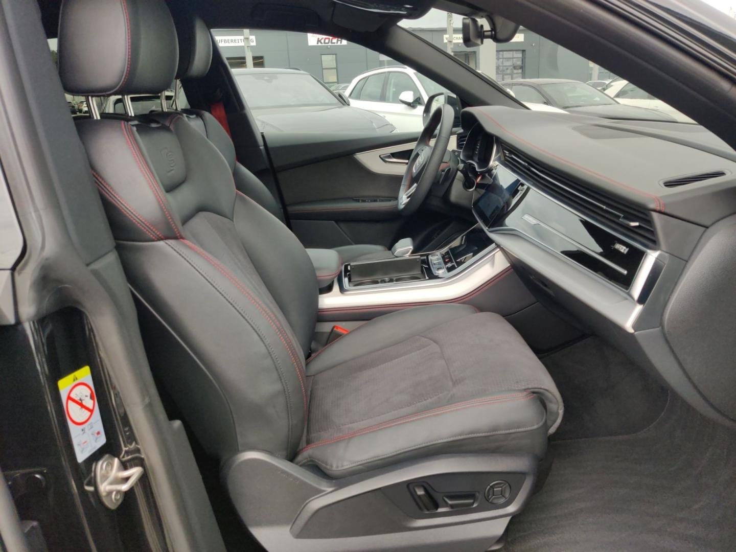 Bild über Audi Q8 SUV 50 TDI quattro tiptronic - für weitere Informationen kontaktieren Sie den Audi Partner