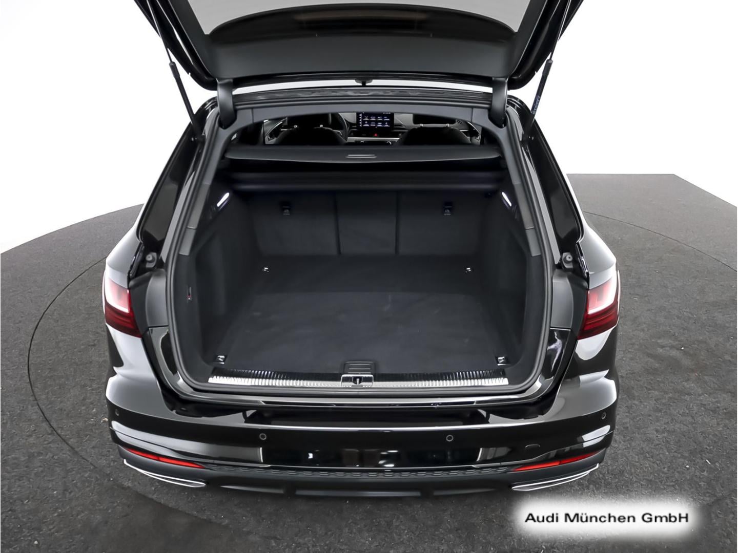 Bild über Audi A4 Avant S line 40 TFSI S tronic - für weitere Informationen kontaktieren Sie den Audi Partner