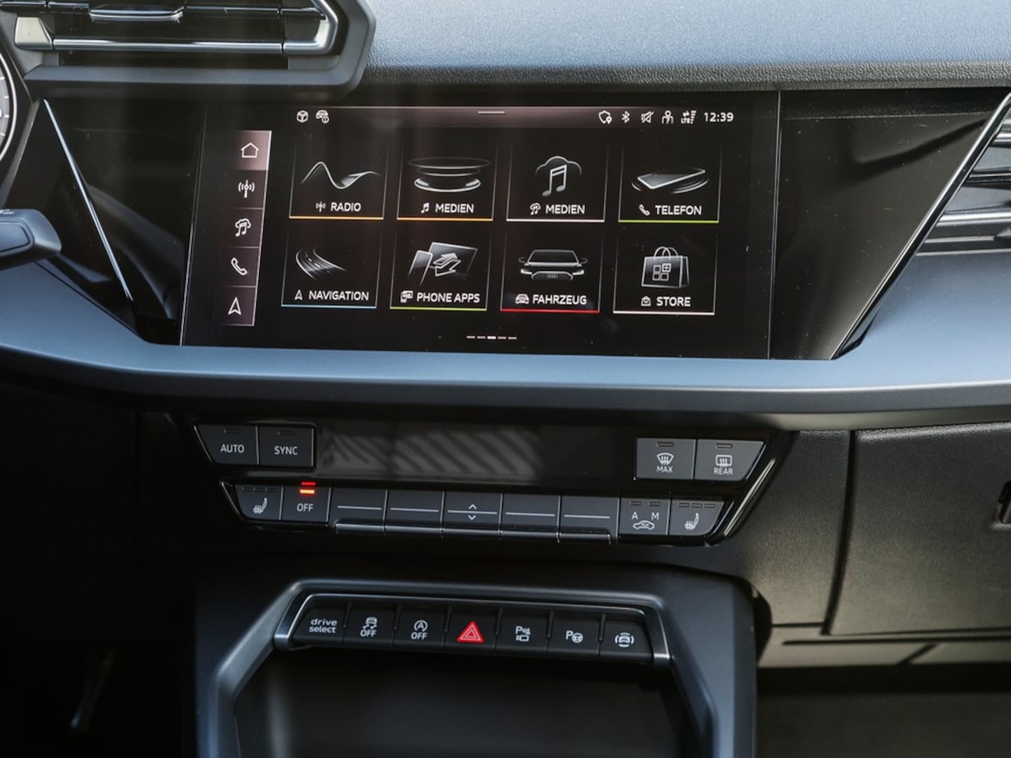 Bild über Audi A3 allstreet TFSI 110 kW S tronic - für weitere Informationen kontaktieren Sie den Audi Partner