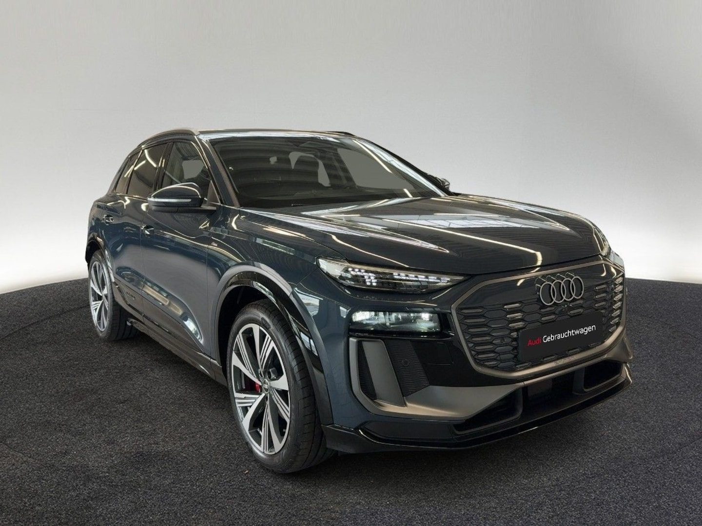 Bild über Audi Q6 SUV e-tron S line business e-tron performance 225 kW - für weitere Informationen kontaktieren Sie den Audi Partner