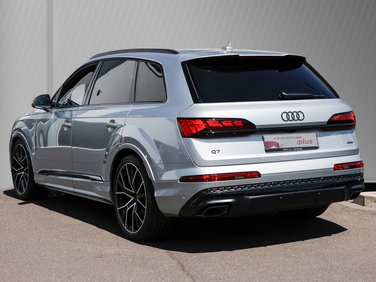 Bild über Audi Q7 SUV S line business TFSI quattro 250 kW tiptronic - für weitere Informationen kontaktieren Sie den Audi Partner