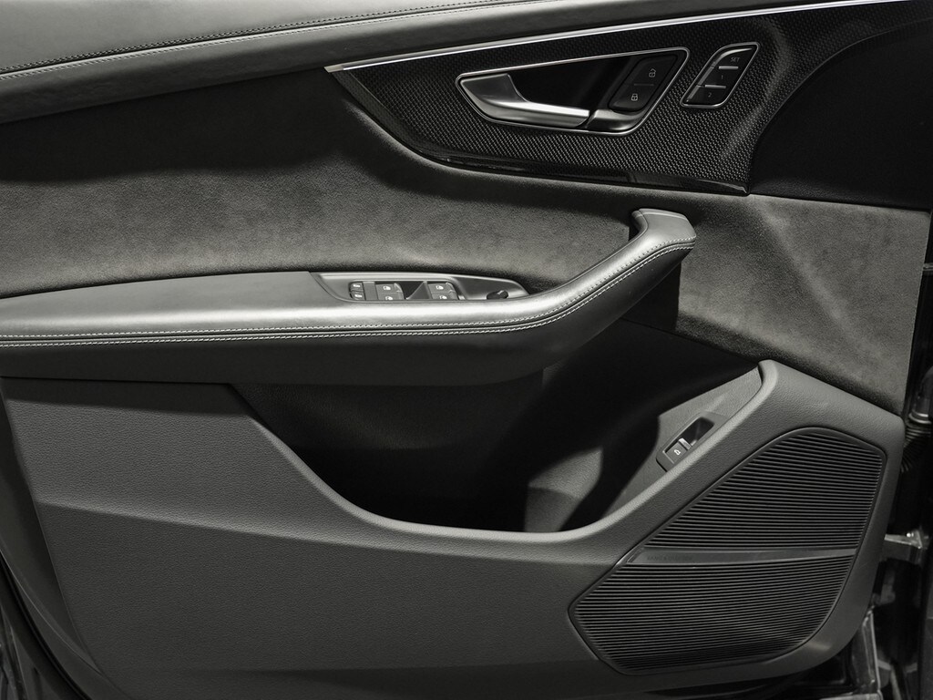 Image about Audi SQ8 TFSI quattro tiptronic