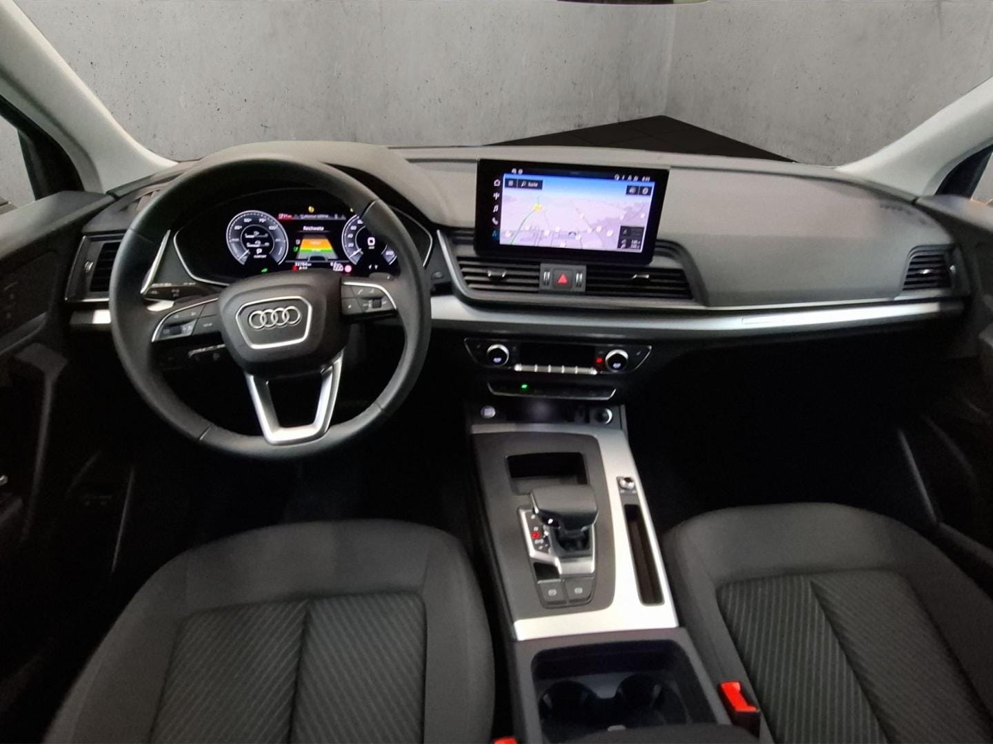 Bild über Audi Q5 TFSI e S line business 50 TFSI e quattro S tronic - für weitere Informationen kontaktieren Sie den Audi Partner