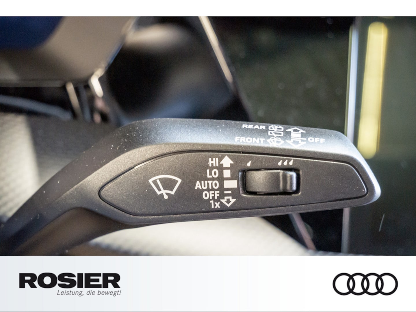 Bild über Audi RS 3 Sportback TFSI quattro 294 kW S tronic - für weitere Informationen kontaktieren Sie den Audi Partner
