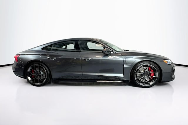 2026 Audi RS e-tron GT performance