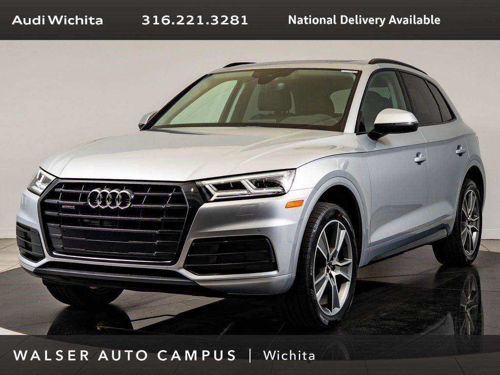 2019 Audi Q5 2.0T quattro S tronic Premium Plus's photo