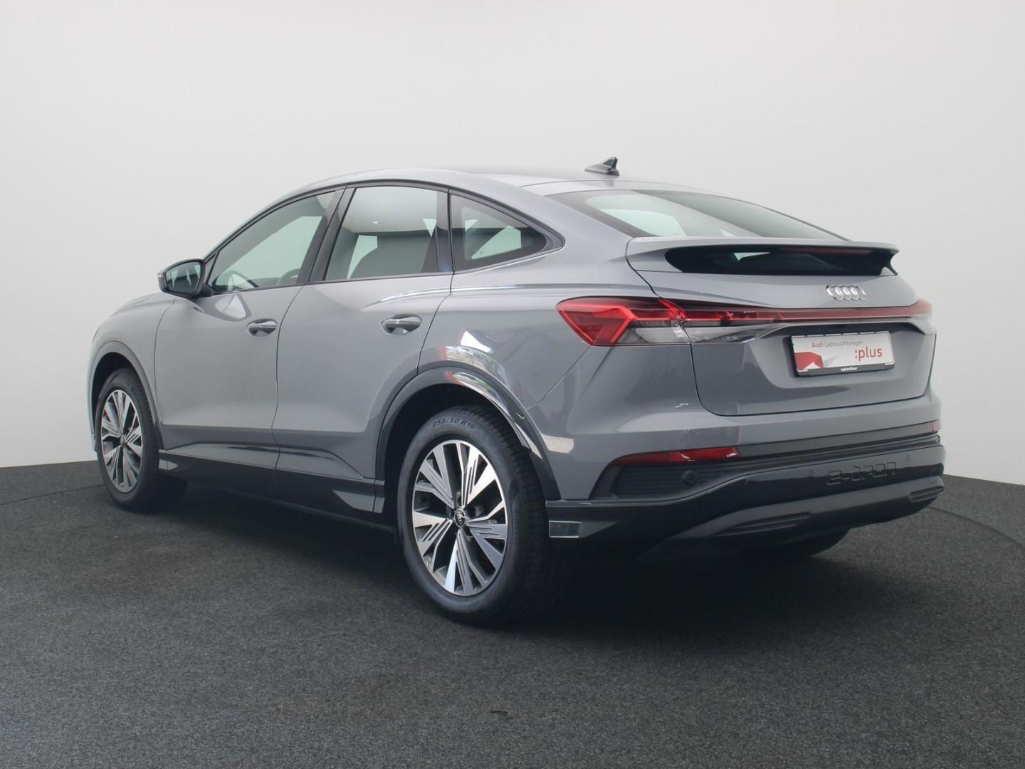 Bild über Audi Q4 Sportback e-tron 40 e-tron - für weitere Informationen kontaktieren Sie den Audi Partner