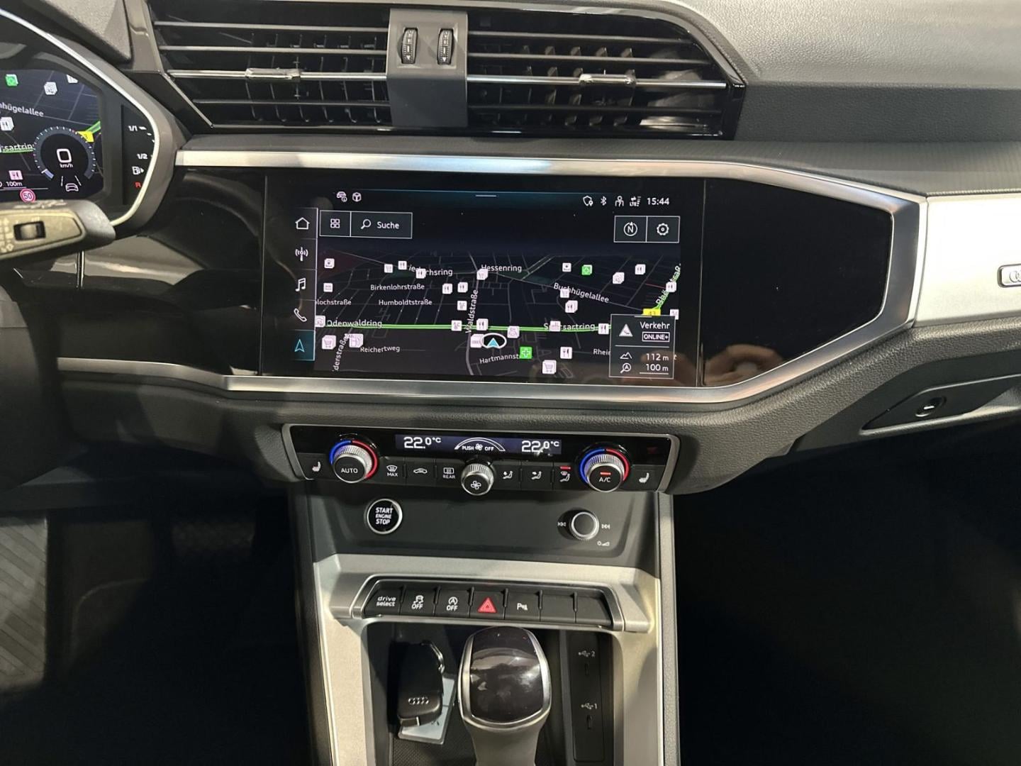 Bild über Audi Q3 S line 35 TDI S tronic - für weitere Informationen kontaktieren Sie den Audi Partner