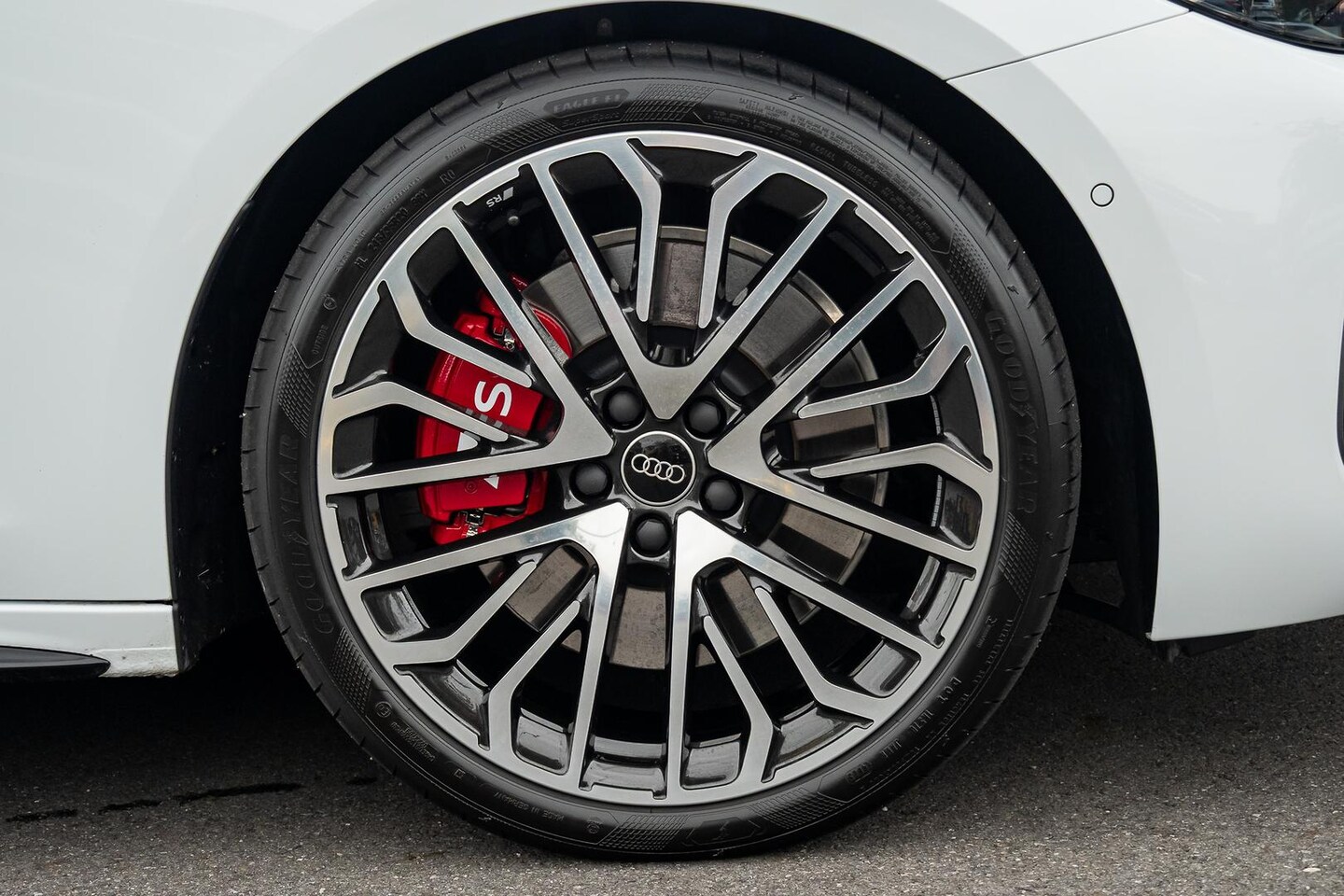 Image about Audi S5 Avant TFSI quattro 270 kW S tronic