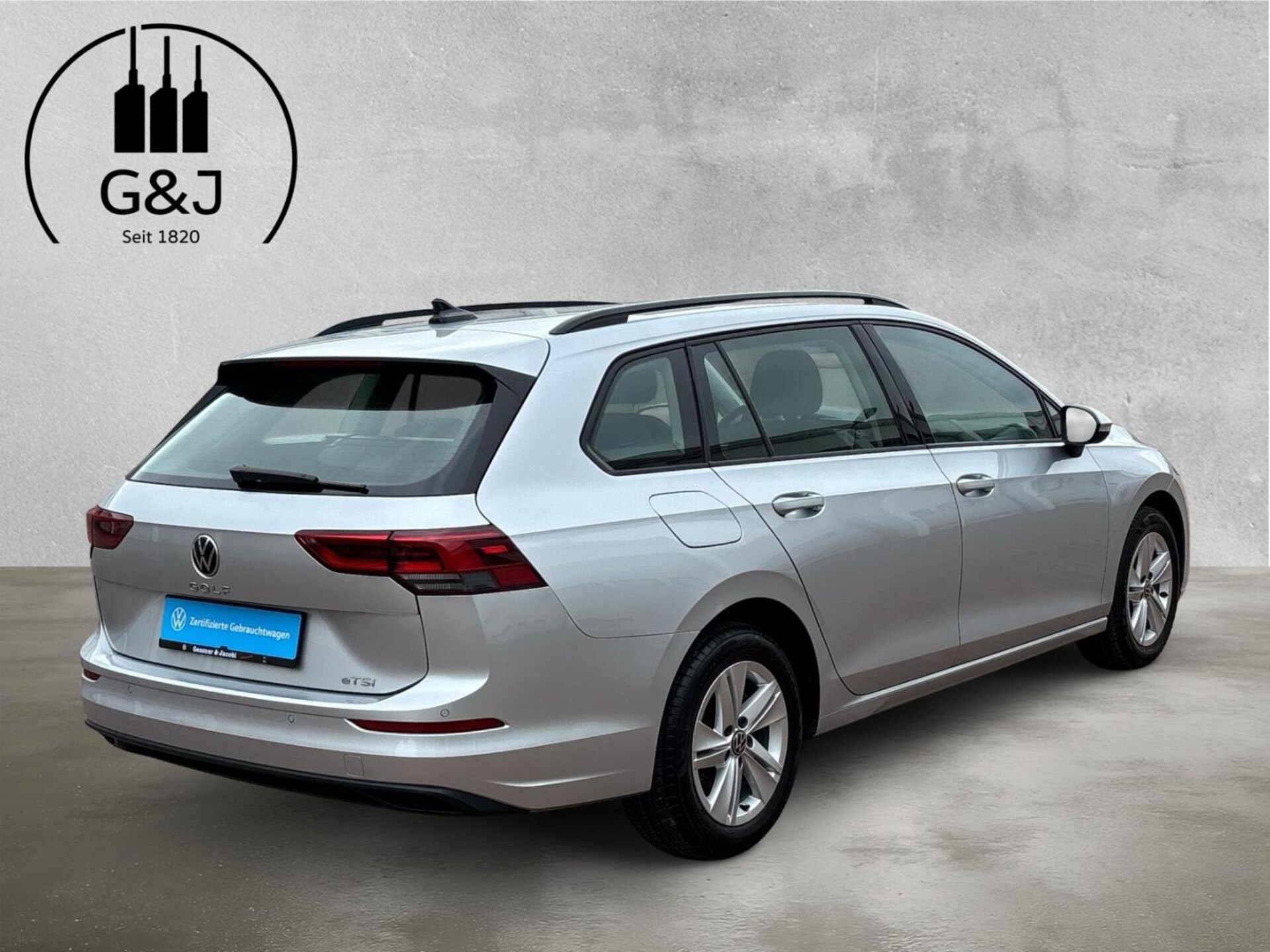 Volkswagen Golf Variant Life