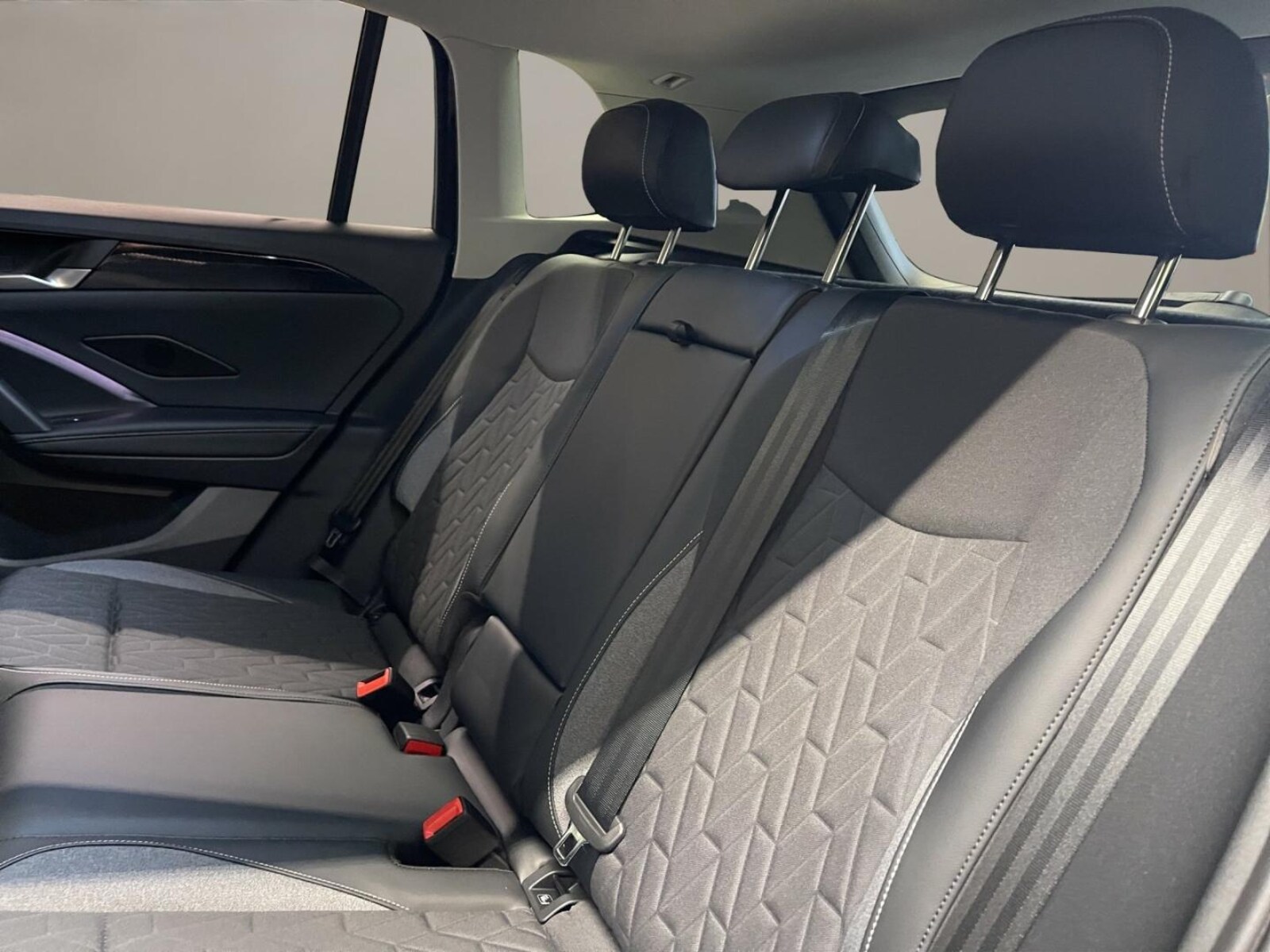 Volkswagen Tiguan – Bild 15