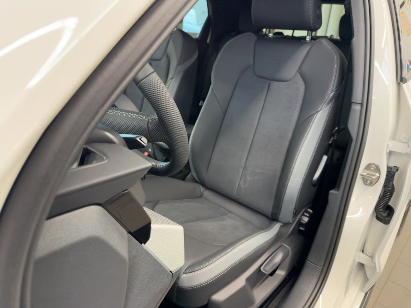 Bild über Audi A1 allstreet 35 TFSI S tronic - für weitere Informationen kontaktieren Sie den Audi Partner