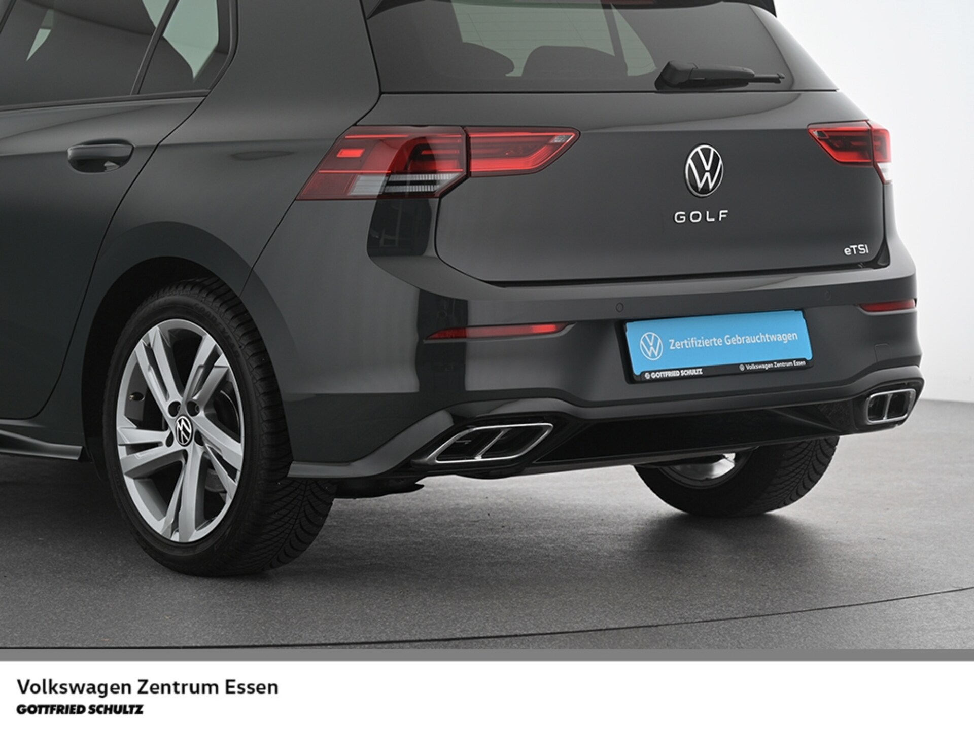 Volkswagen Golf R-Line