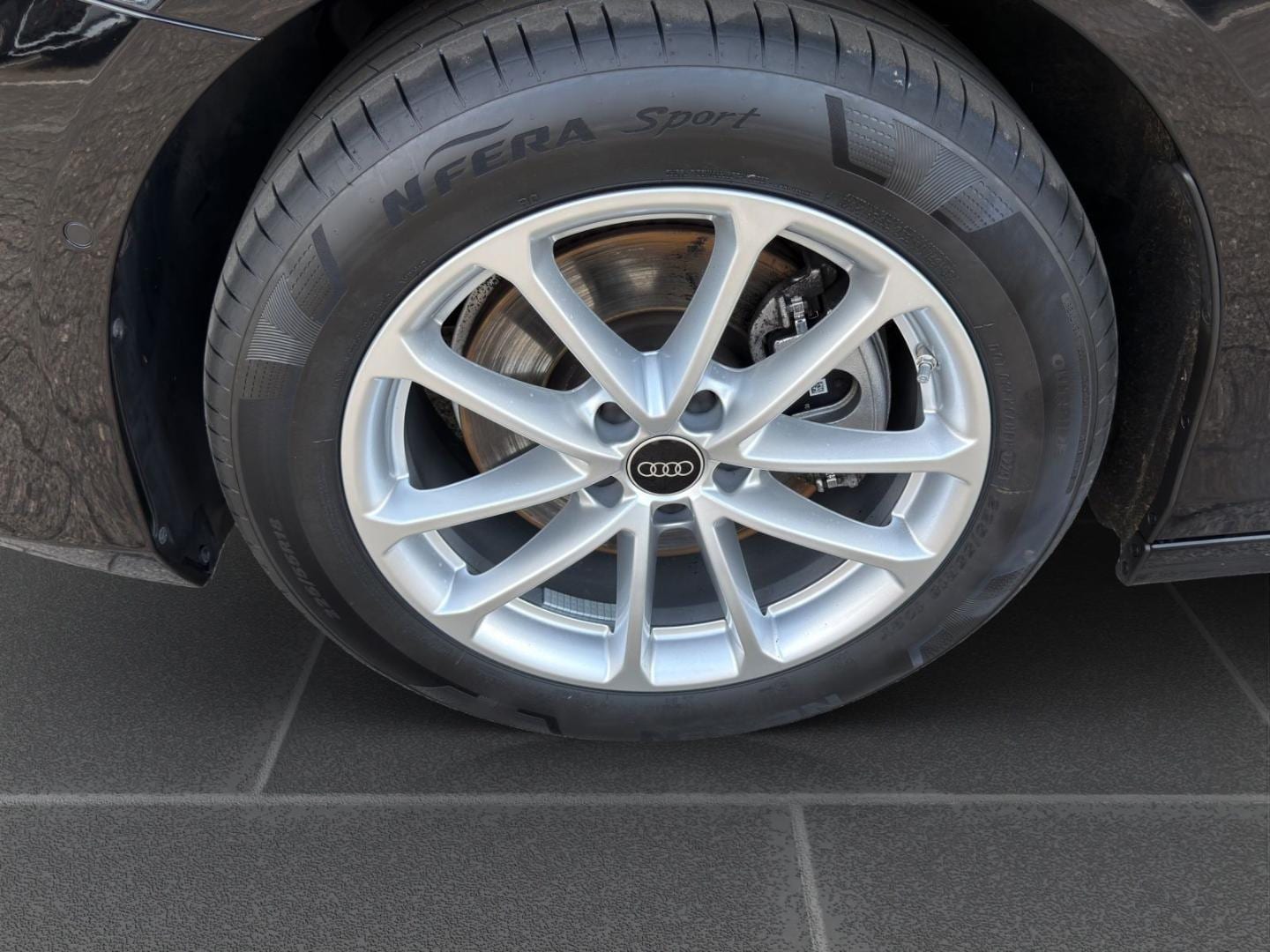 Bild über Audi A6 Avant TDI 150 kW S tronic - für weitere Informationen kontaktieren Sie den Audi Partner