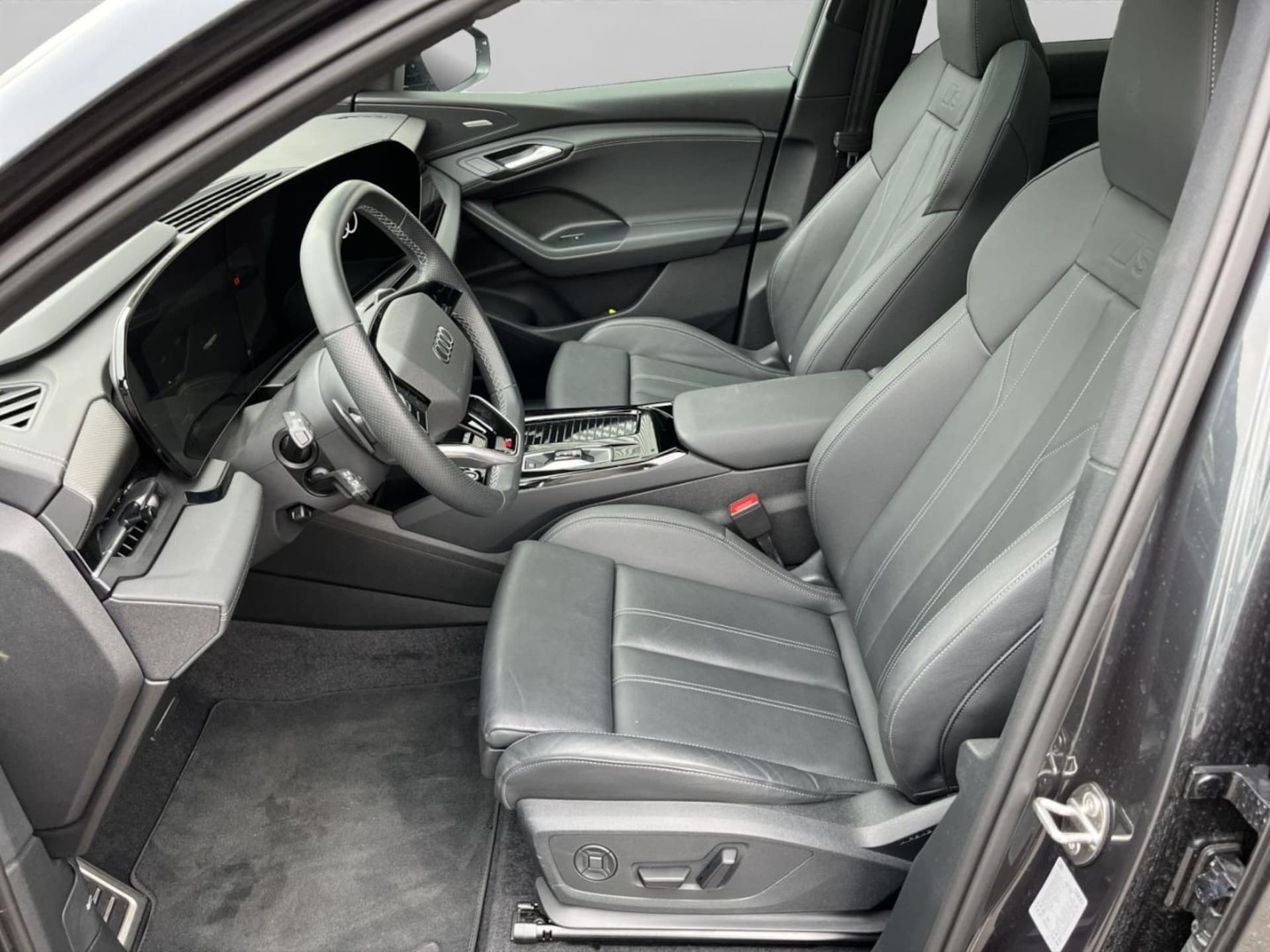 Audi Q6 SUV e-tron