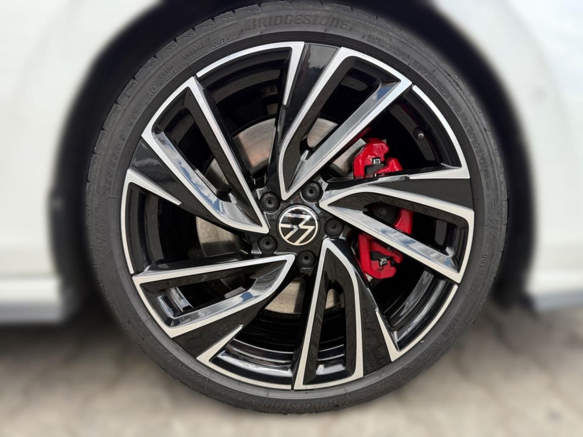 Volkswagen Golf GTI