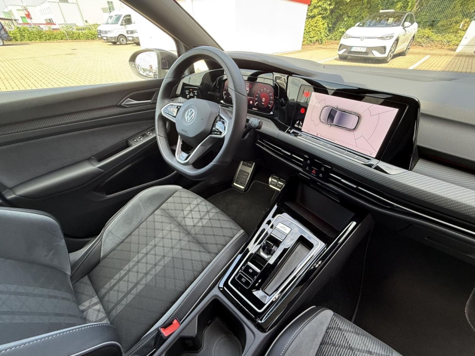 Volkswagen Golf R-Line