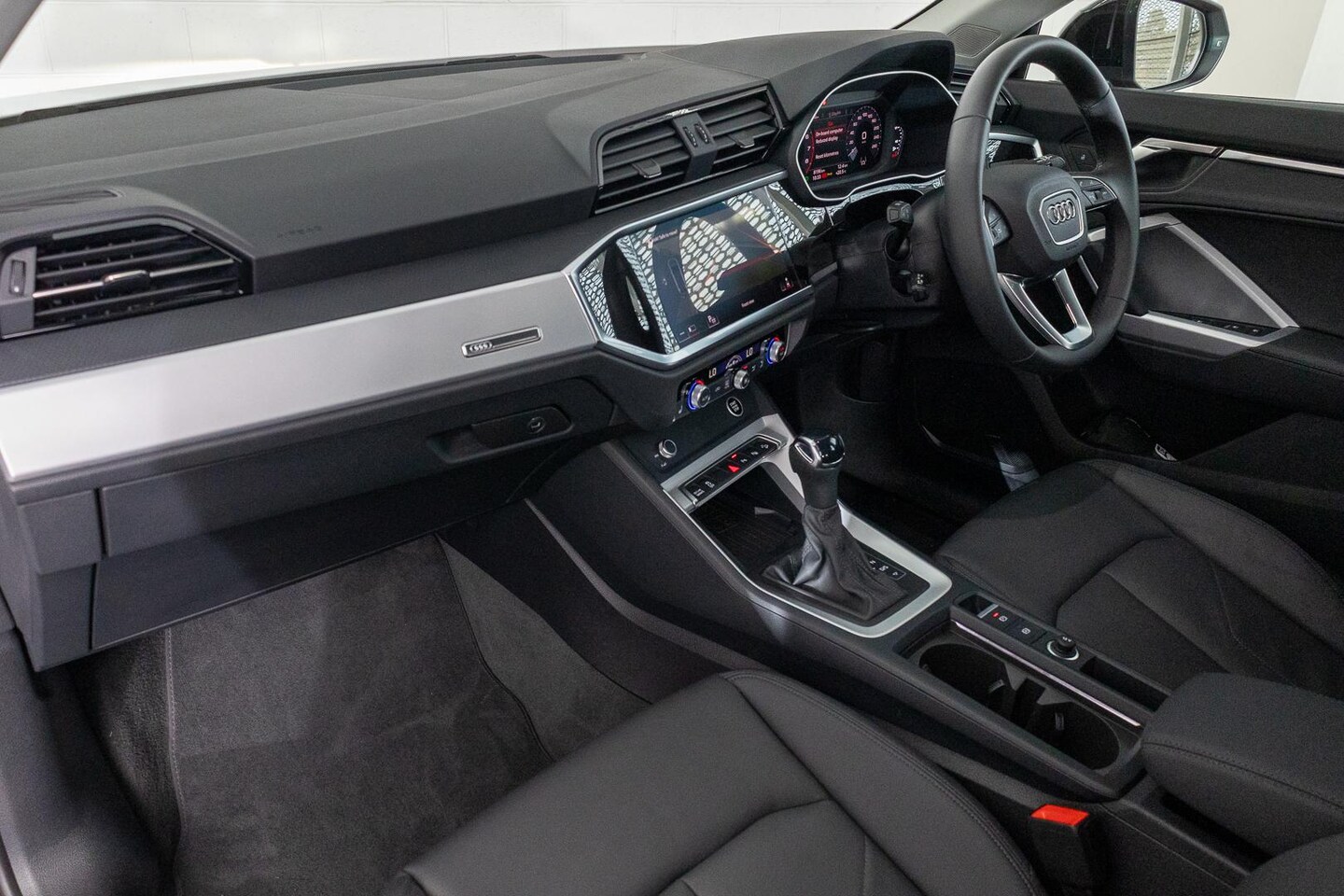 Image about Audi Q3 Sportback 35 TFSI S line edition