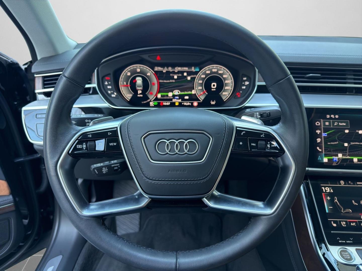 Bild über Audi A8 50 TDI quattro tiptronic - für weitere Informationen kontaktieren Sie den Audi Partner
