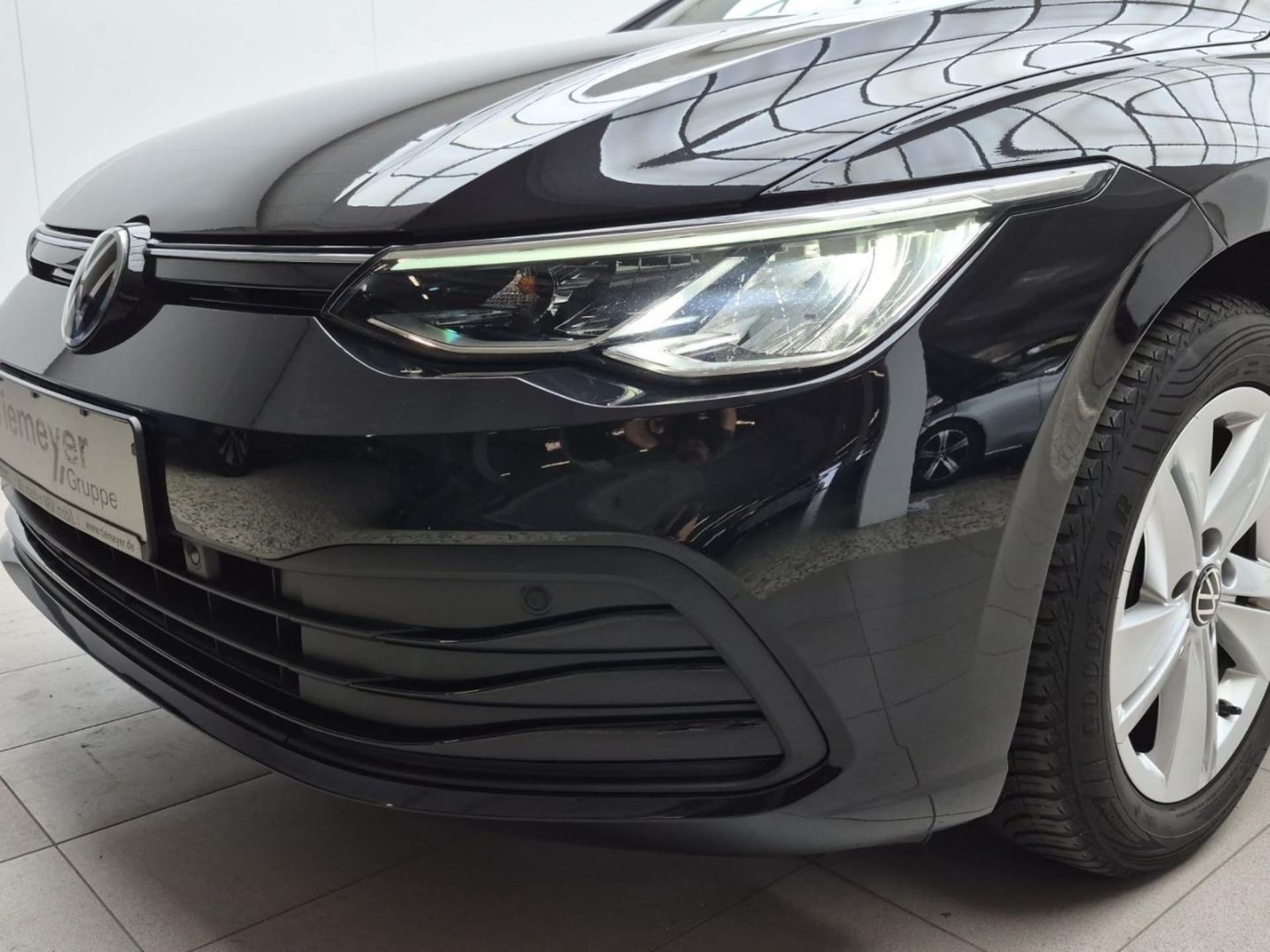 Volkswagen Golf Variant Life