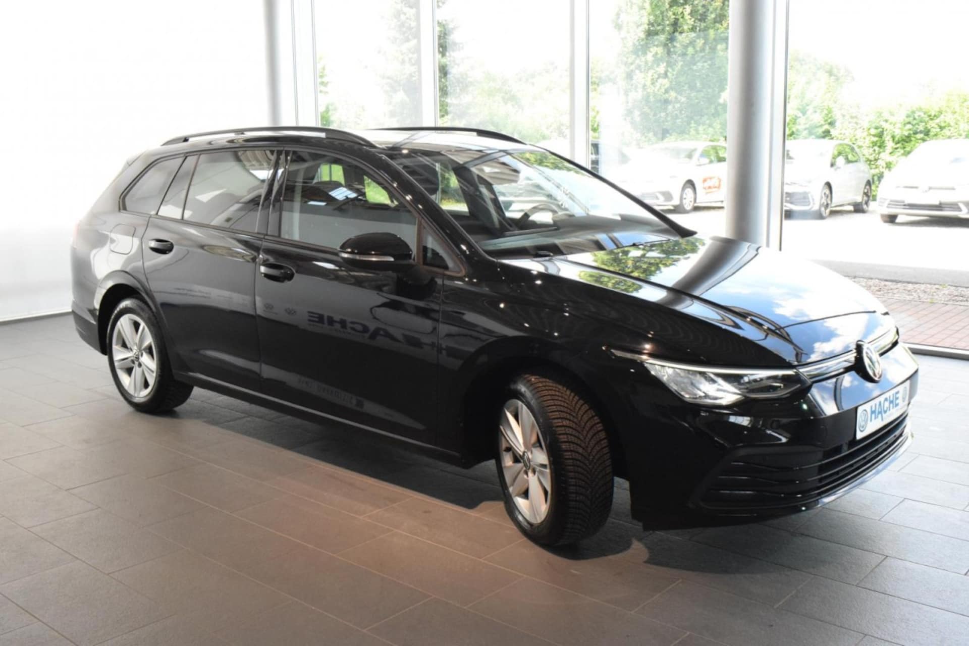 Volkswagen Golf Variant Life