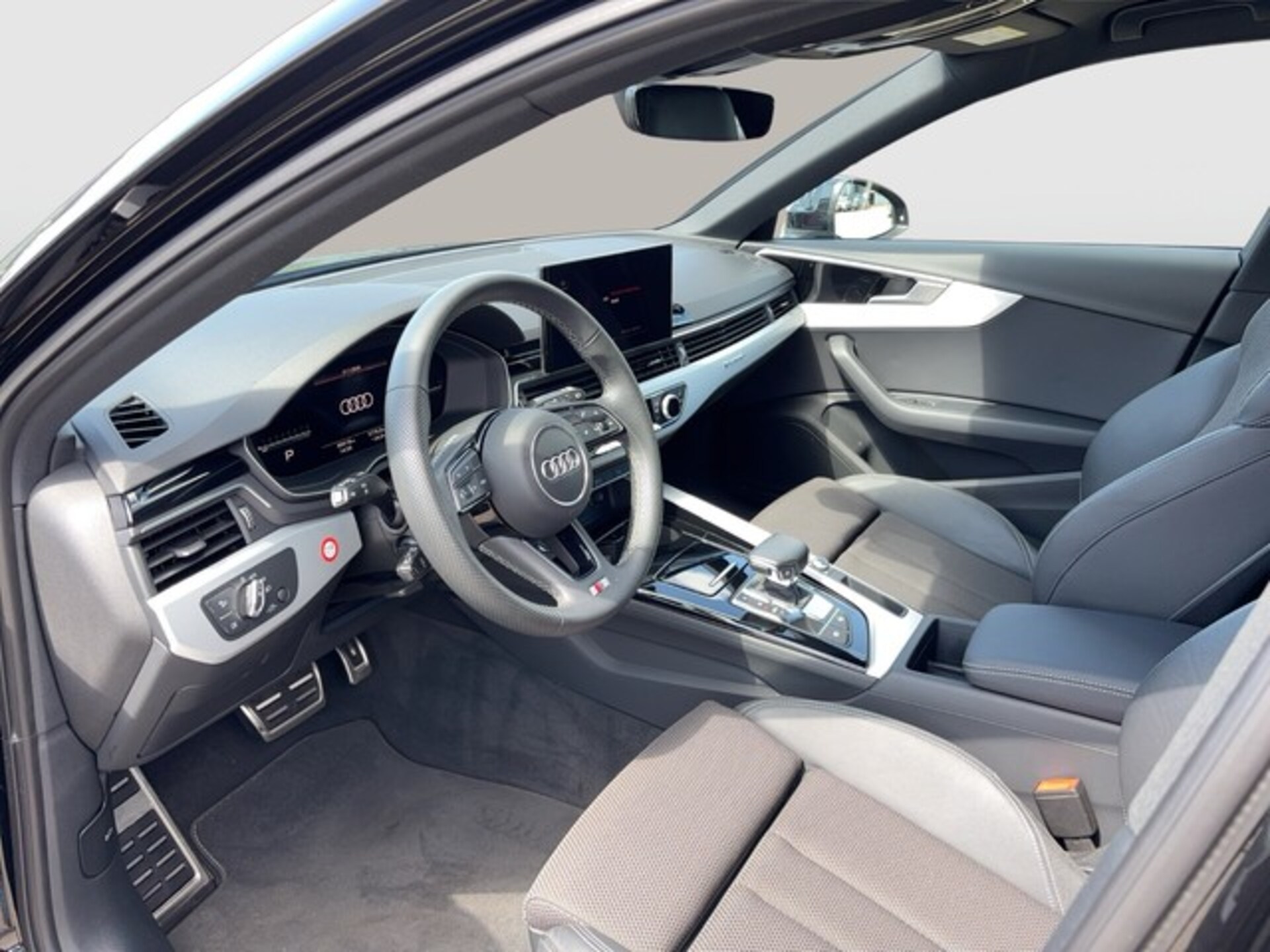 Audi A4 Avant S line