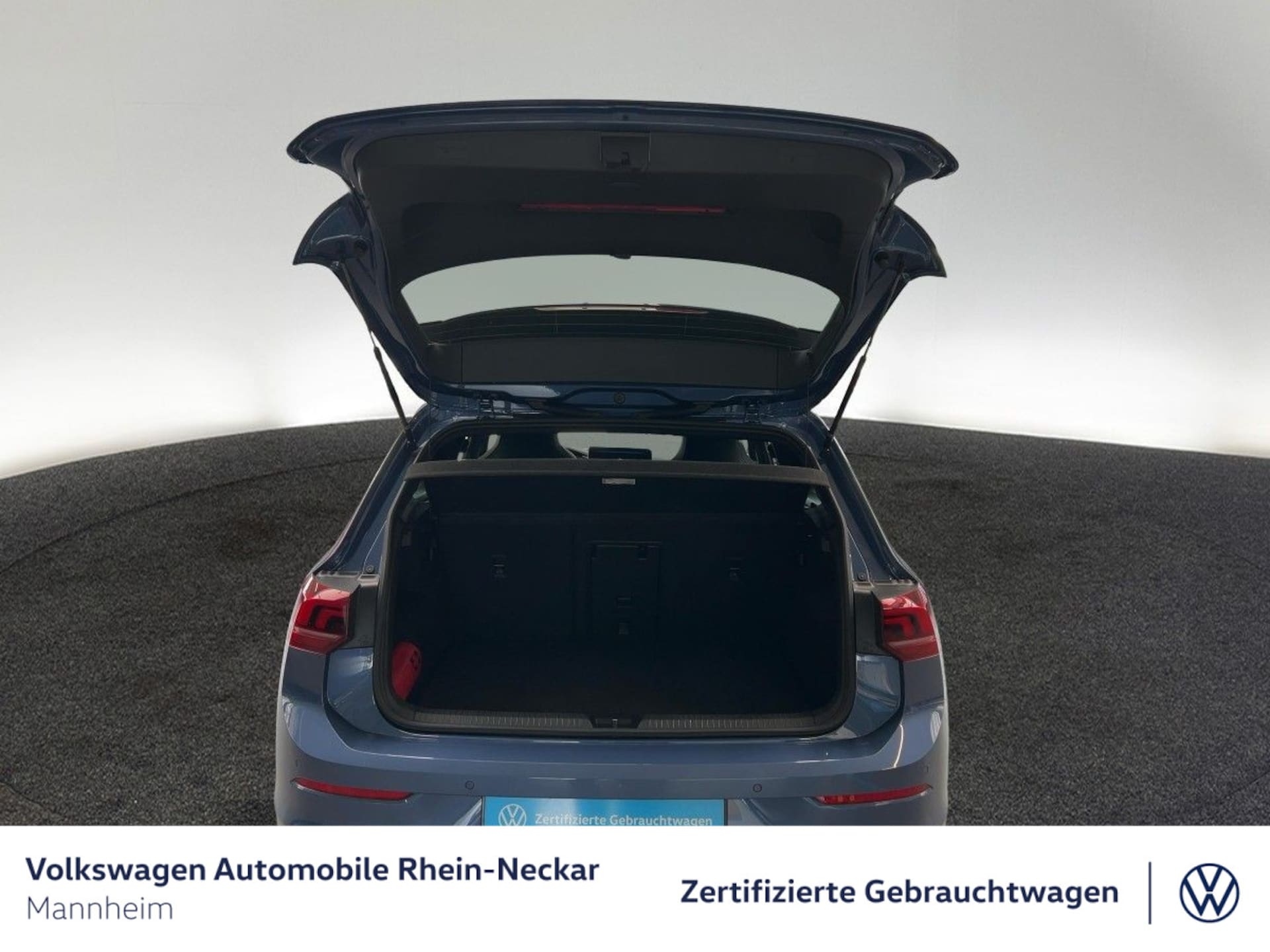 Volkswagen Golf R-Line