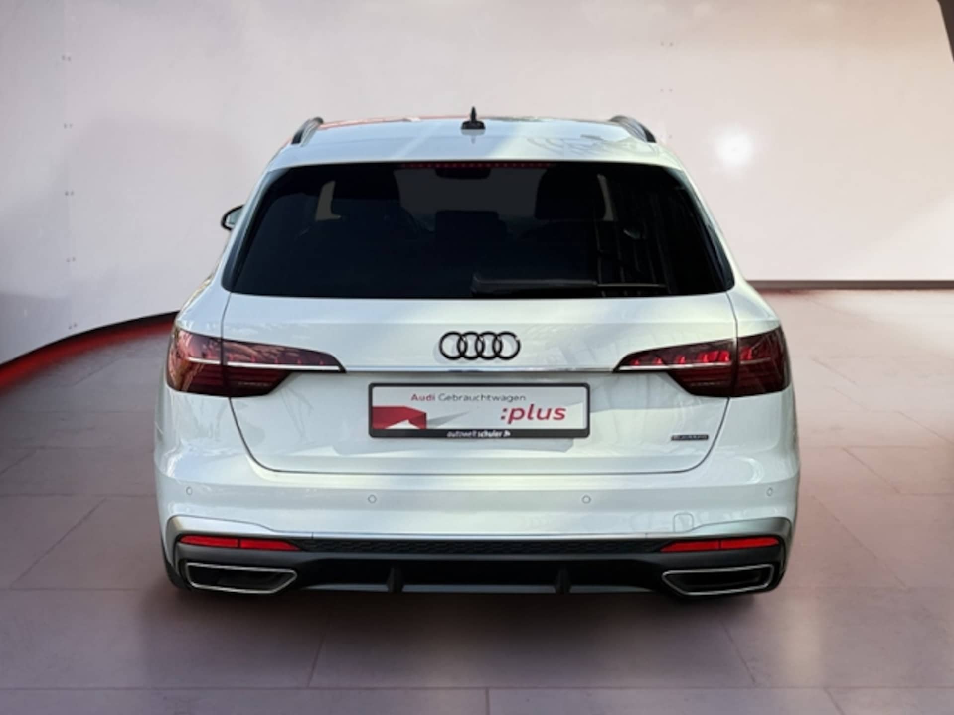 Audi A4 Avant S line