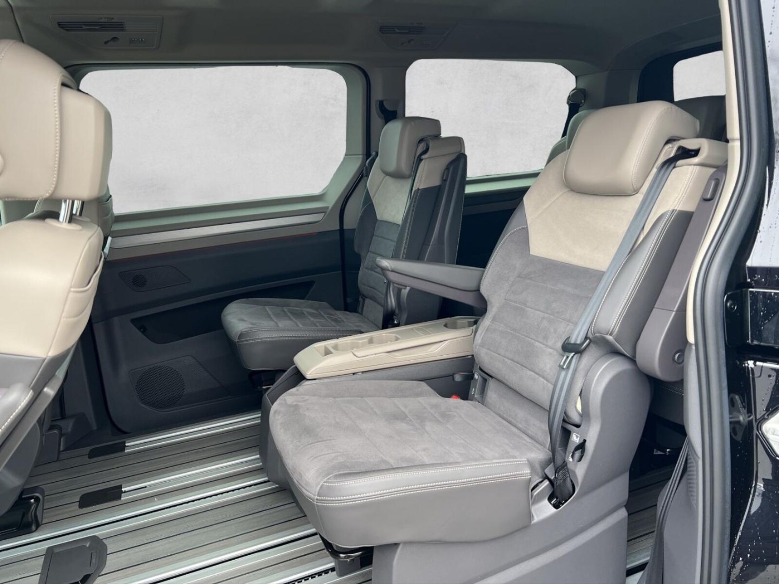 Volkswagen Multivan Langversion – Bild 20