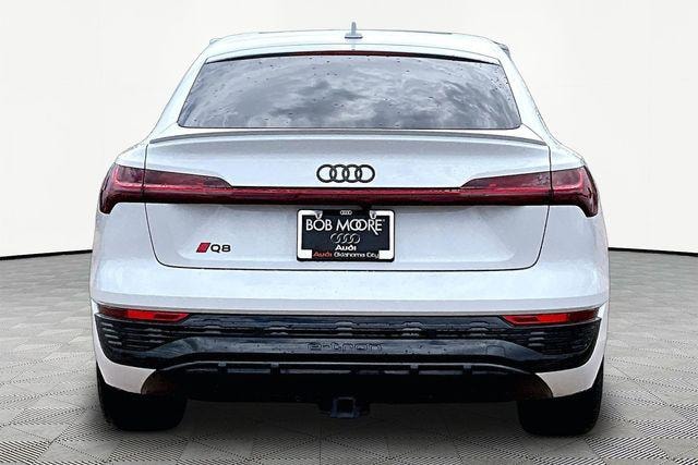 2024 Audi Q8 Sportback e-tron