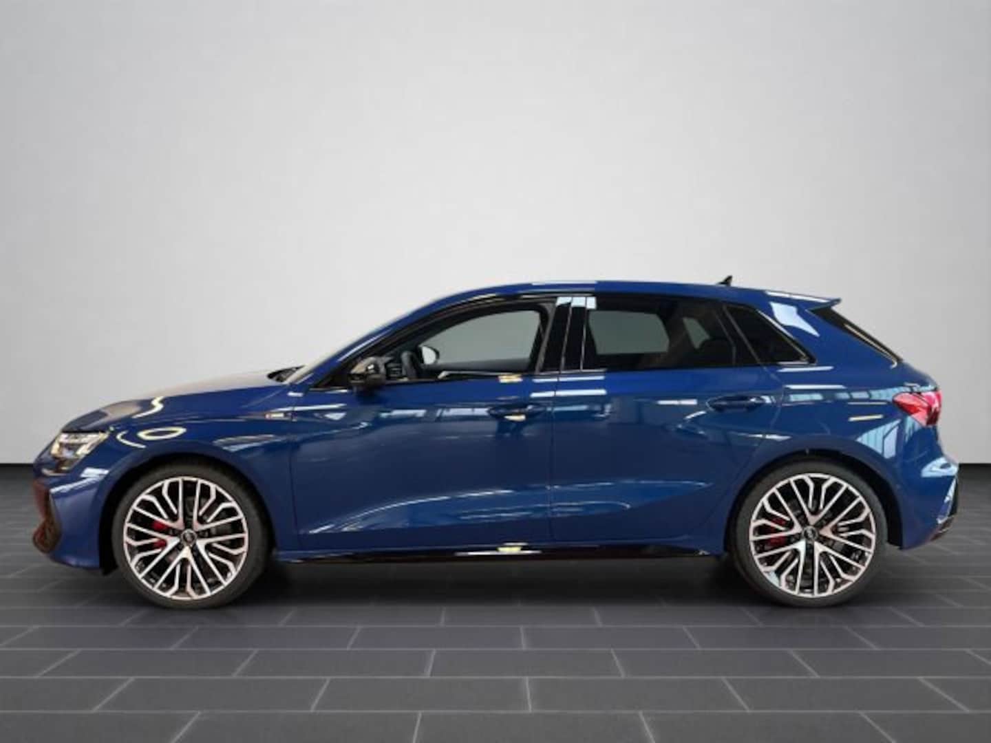 Bild über Audi A3 Sportback S line 35 TFSI S tronic - für weitere Informationen kontaktieren Sie den Audi Partner