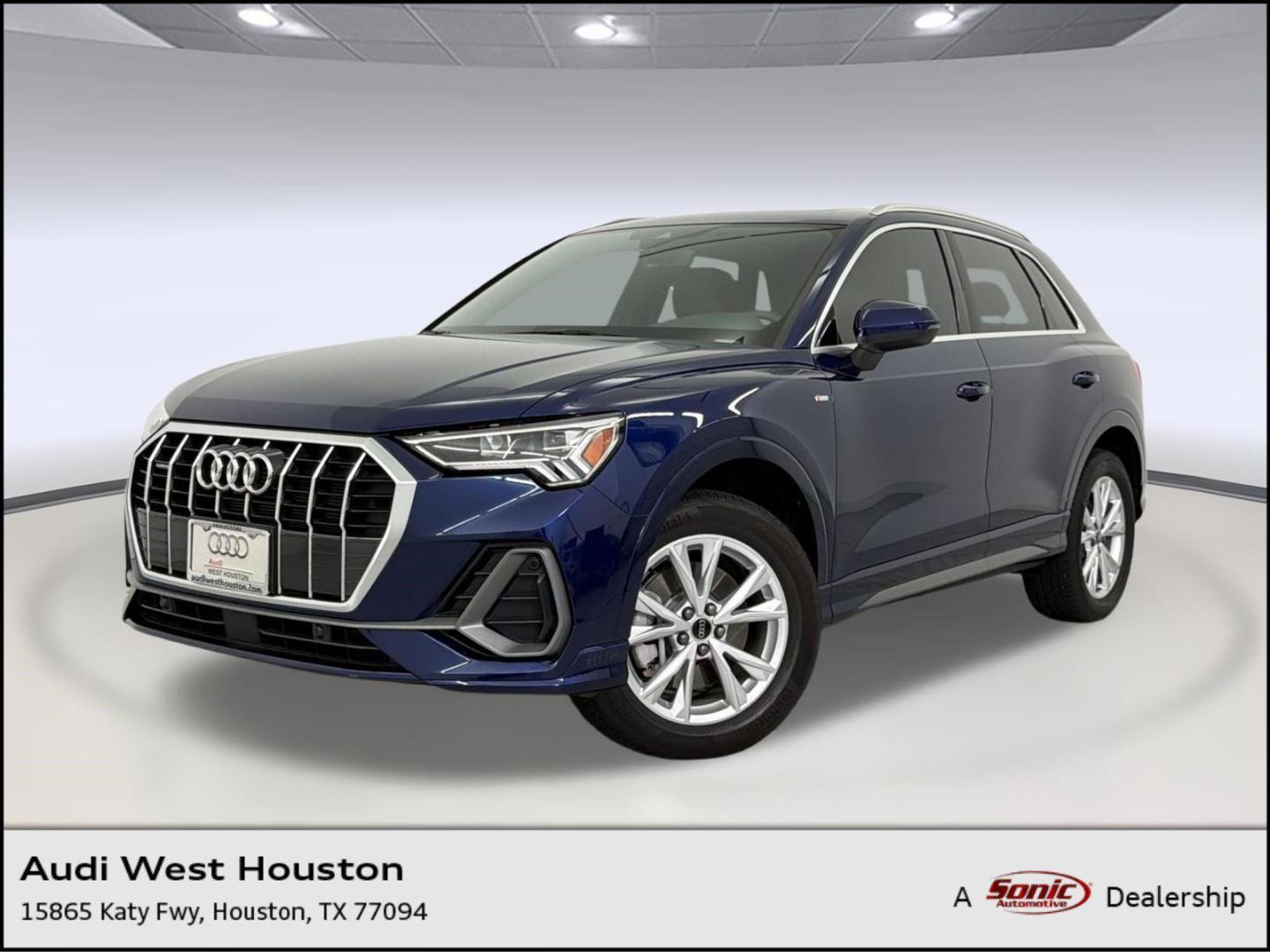 2025 Audi Q3 45 TFSI S Line Premium quattro's photo