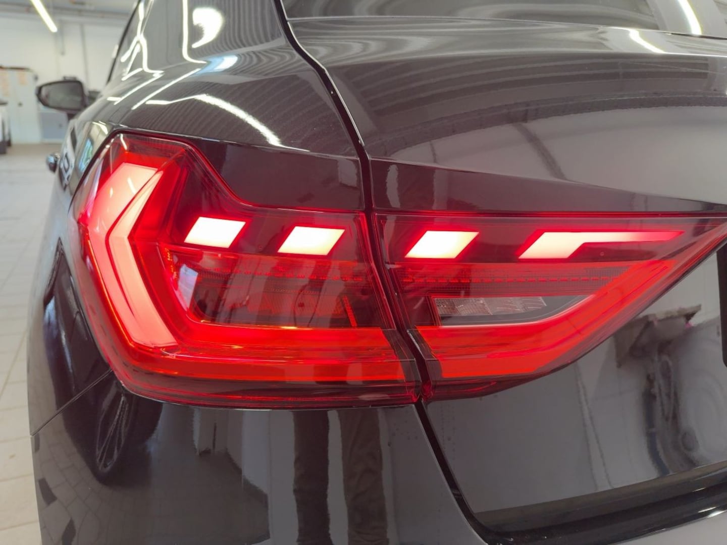 Bild über Audi A1 Sportback S line 30 TFSI S tronic - für weitere Informationen kontaktieren Sie den Audi Partner