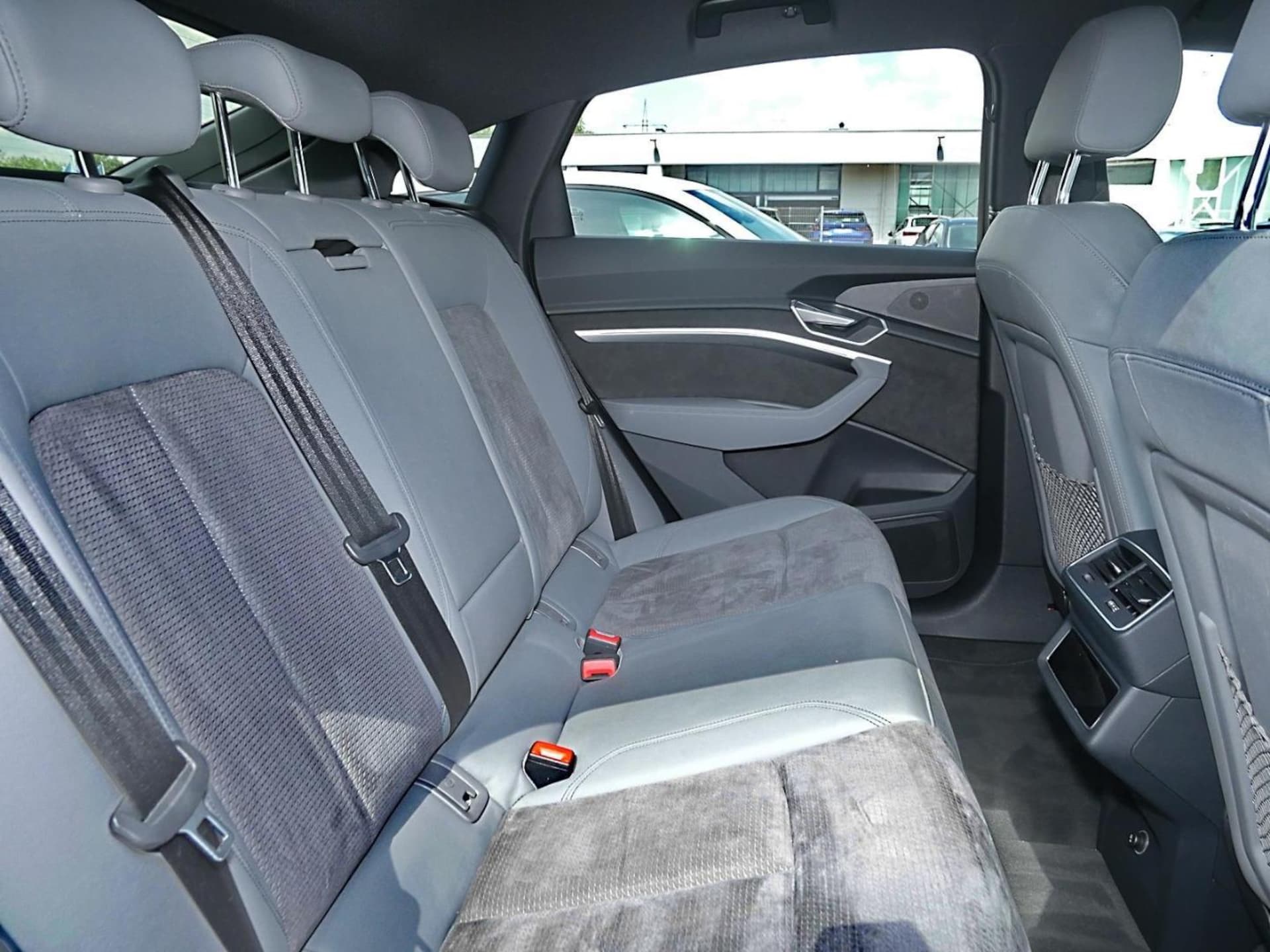 Audi e-tron Sportback advanced