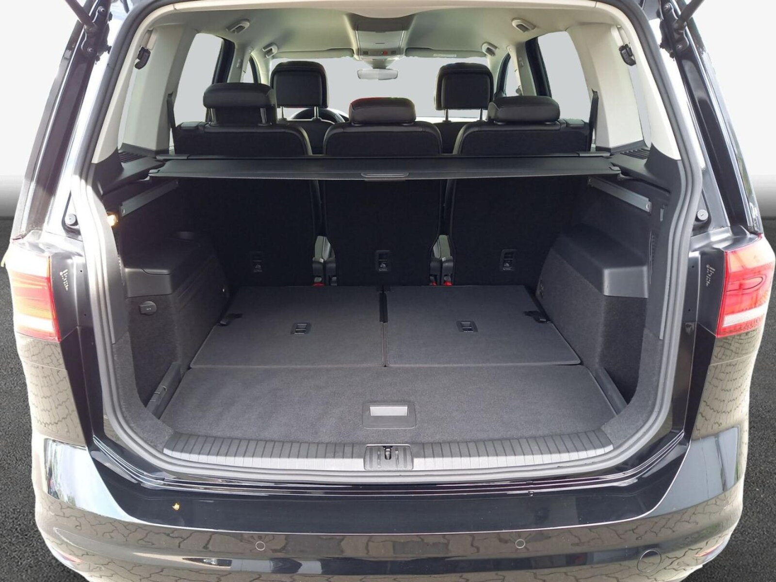 Volkswagen Touran – Bild 9