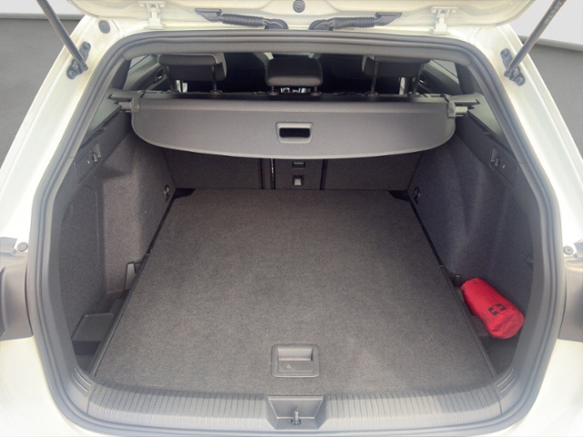 Volkswagen Golf Variant R-Line