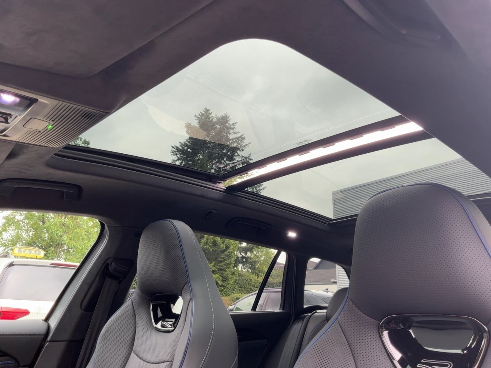 Volkswagen Passat – Bild 14