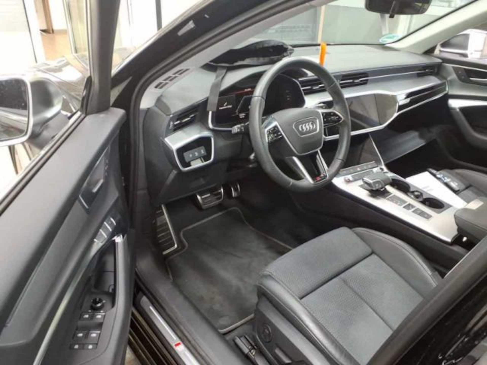 Audi S6 Avant