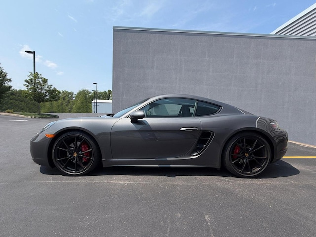 2025 Porsche 718 Cayman