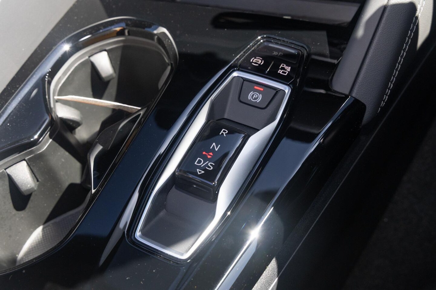 Image about Audi Q5 SUV TDI quattro 150 kW sport