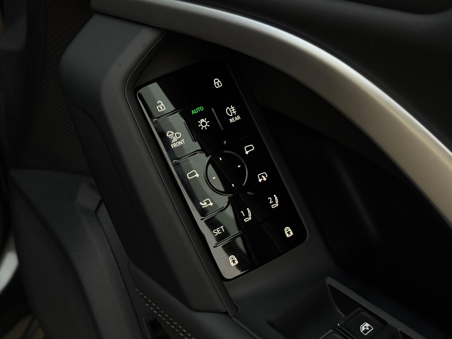 Image about Audi Q5 SUV TFSI quattro 200 kW sport